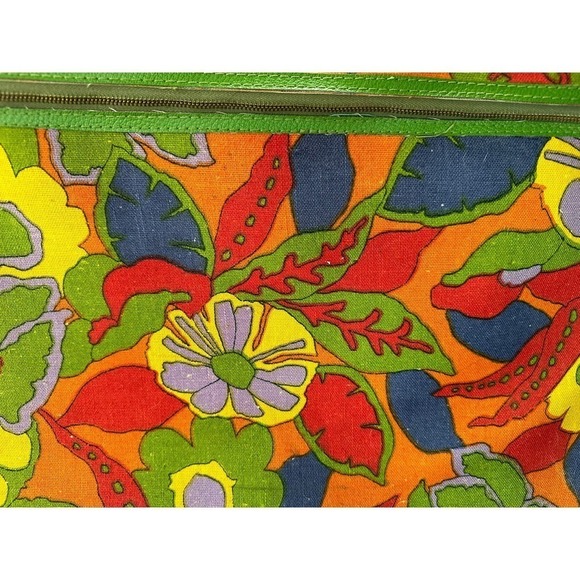 Vintage mod floral suitcase - Picture 12 of 13